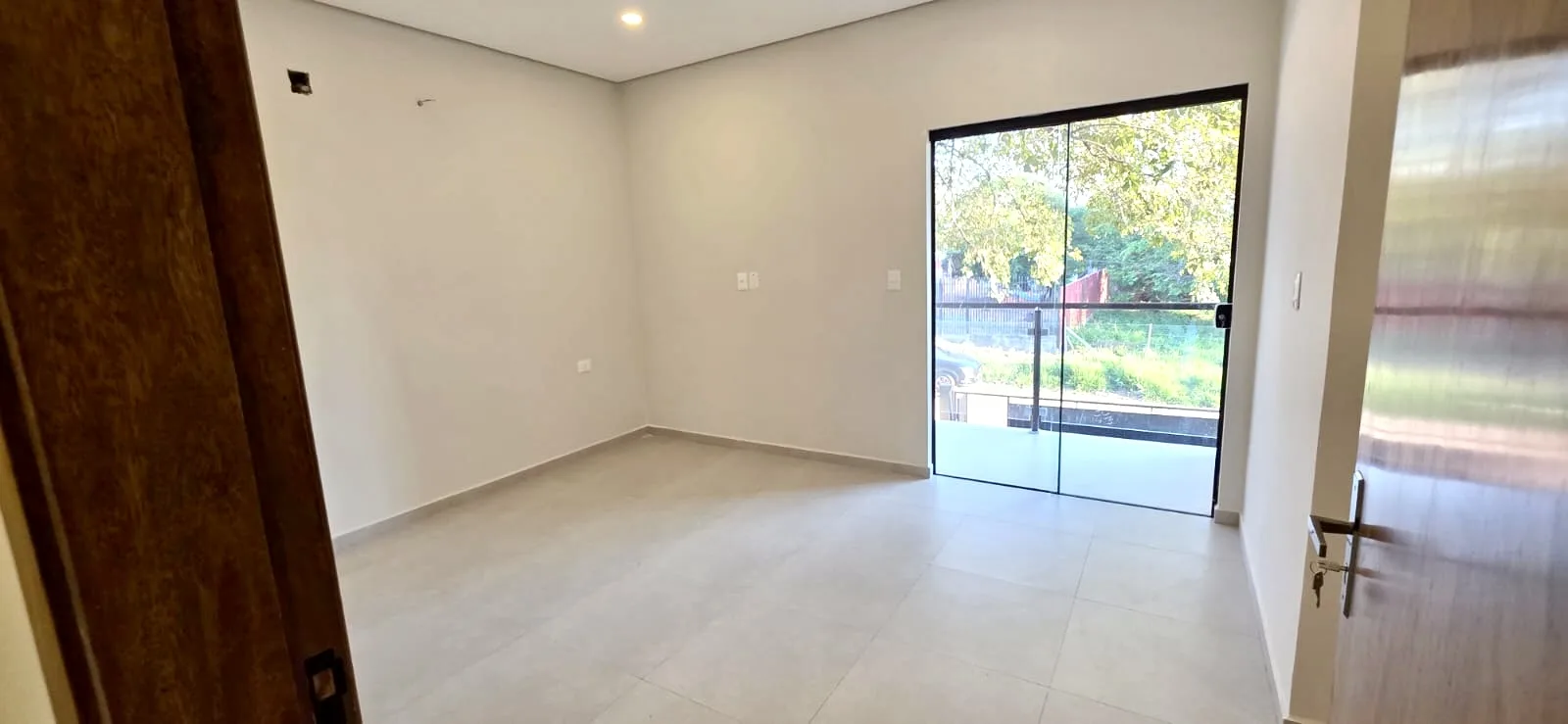 Dúplex a Estrenar en Venta en Altos del Golf, Lambaré | 4 Dormitorios, Quincho y Apto para Crédito Bancario — foto 6