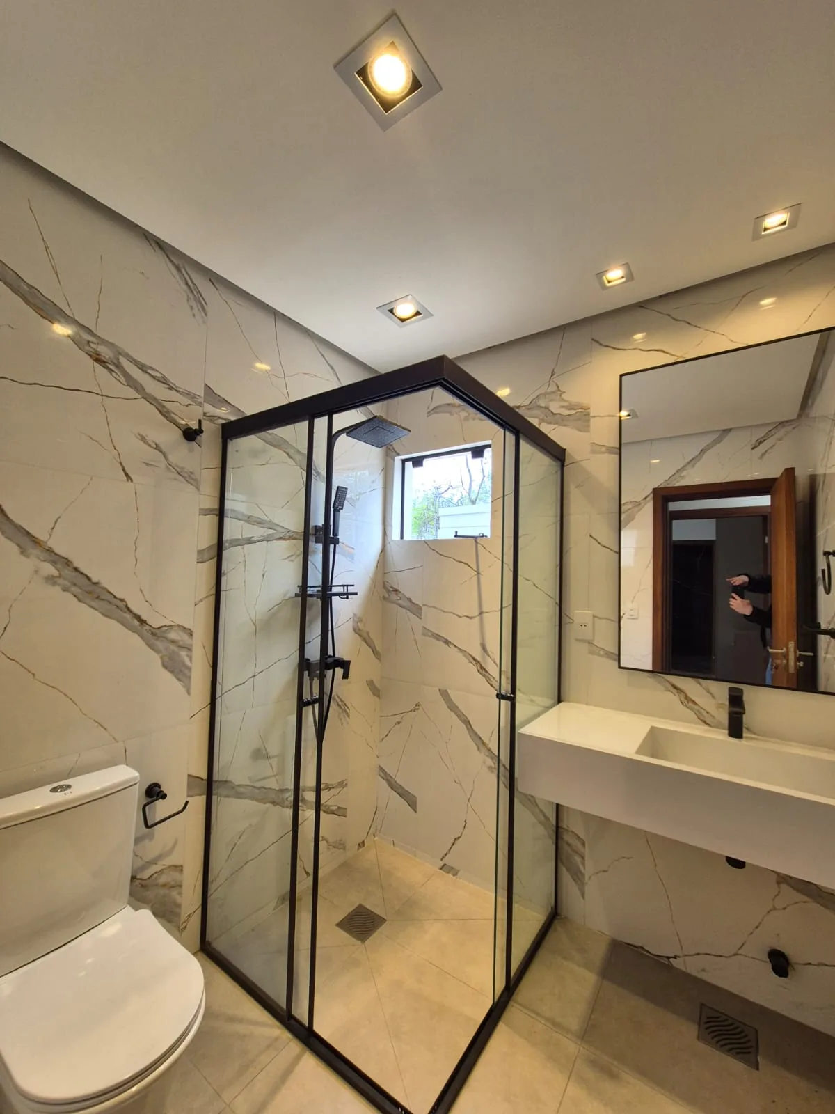Casa Moderna en Venta en San Bernardino con Piscina, Quincho y 4 Dormitorios — foto 12