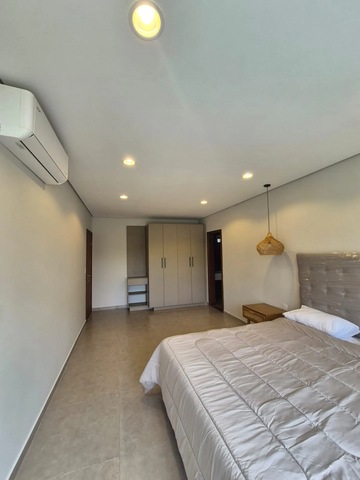 Casa Moderna en Venta en San Bernardino con Piscina, Quincho y 4 Dormitorios — foto 13