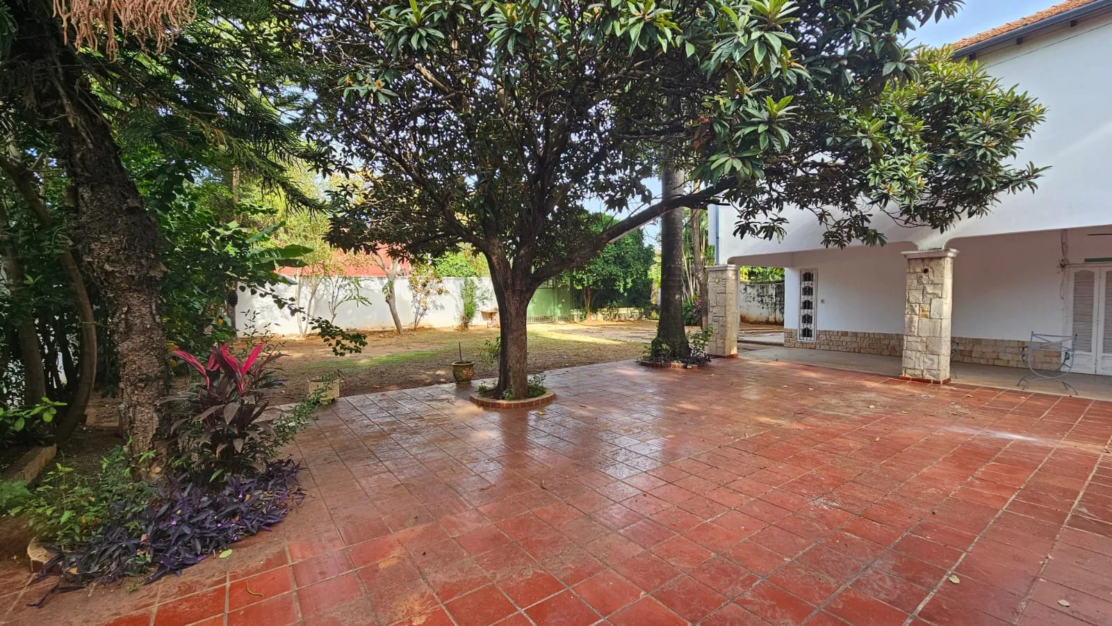 Casa en Venta para Refaccionar en Mariano Roque Alonso – Barrio San Blas | Amplios Espacios y Gran Potencial — foto 5