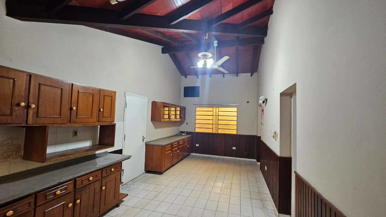 Casa en Venta para Refaccionar en Mariano Roque Alonso – Barrio San Blas | Amplios Espacios y Gran Potencial — foto 12